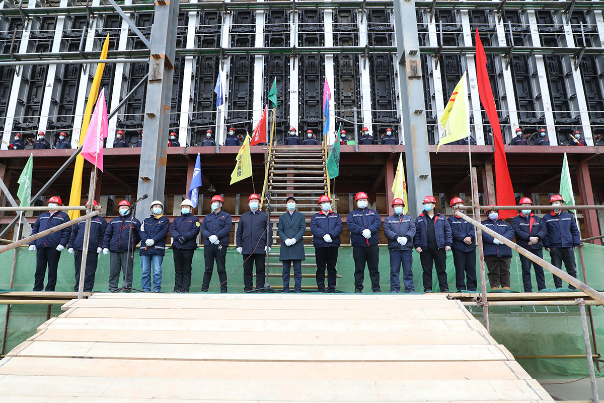 224万吨焦炉项目1号炉焚烧仪式